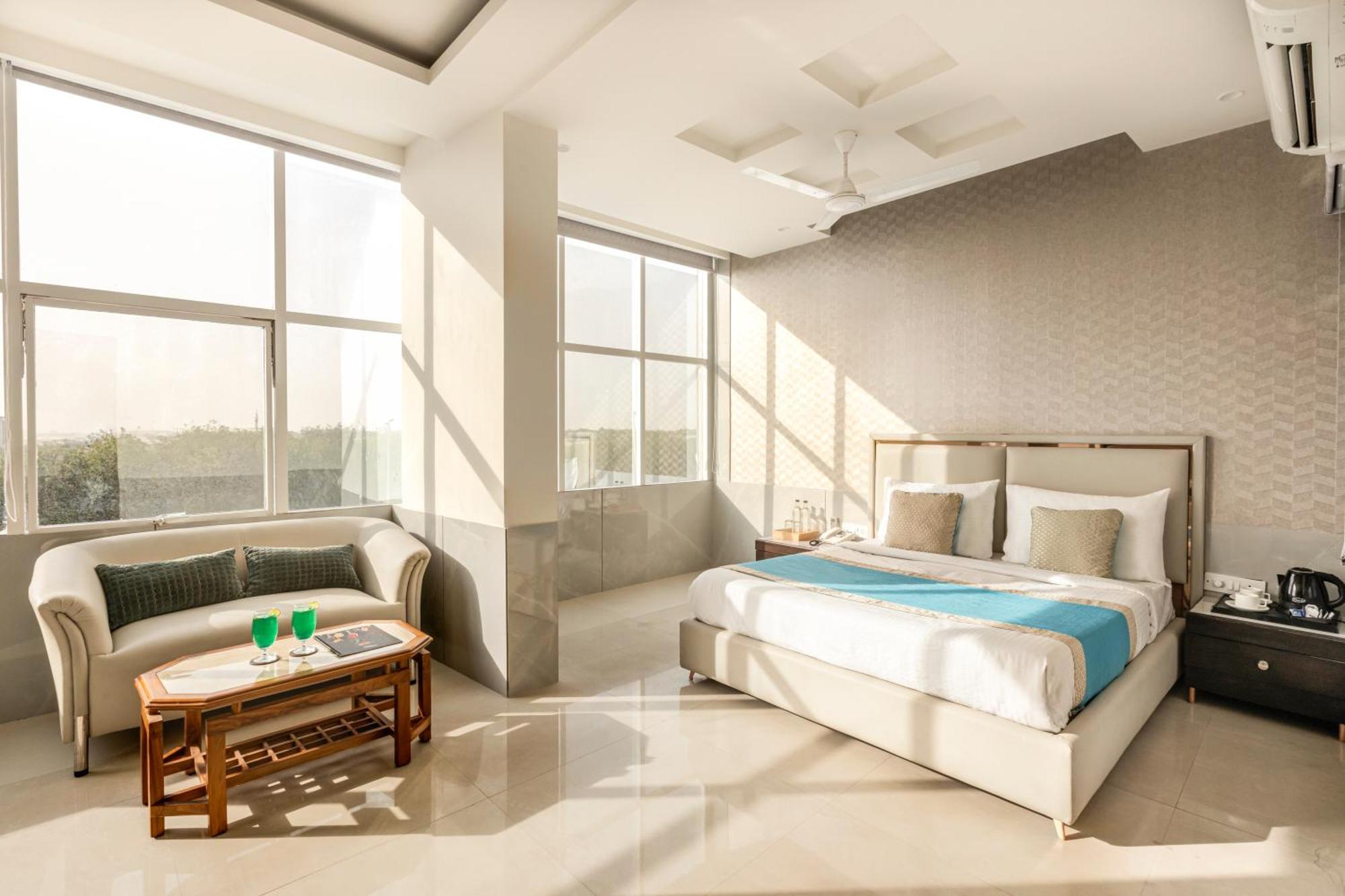 Hotel Aero Star By Star Group Νέο Δελχί Εξωτερικό φωτογραφία