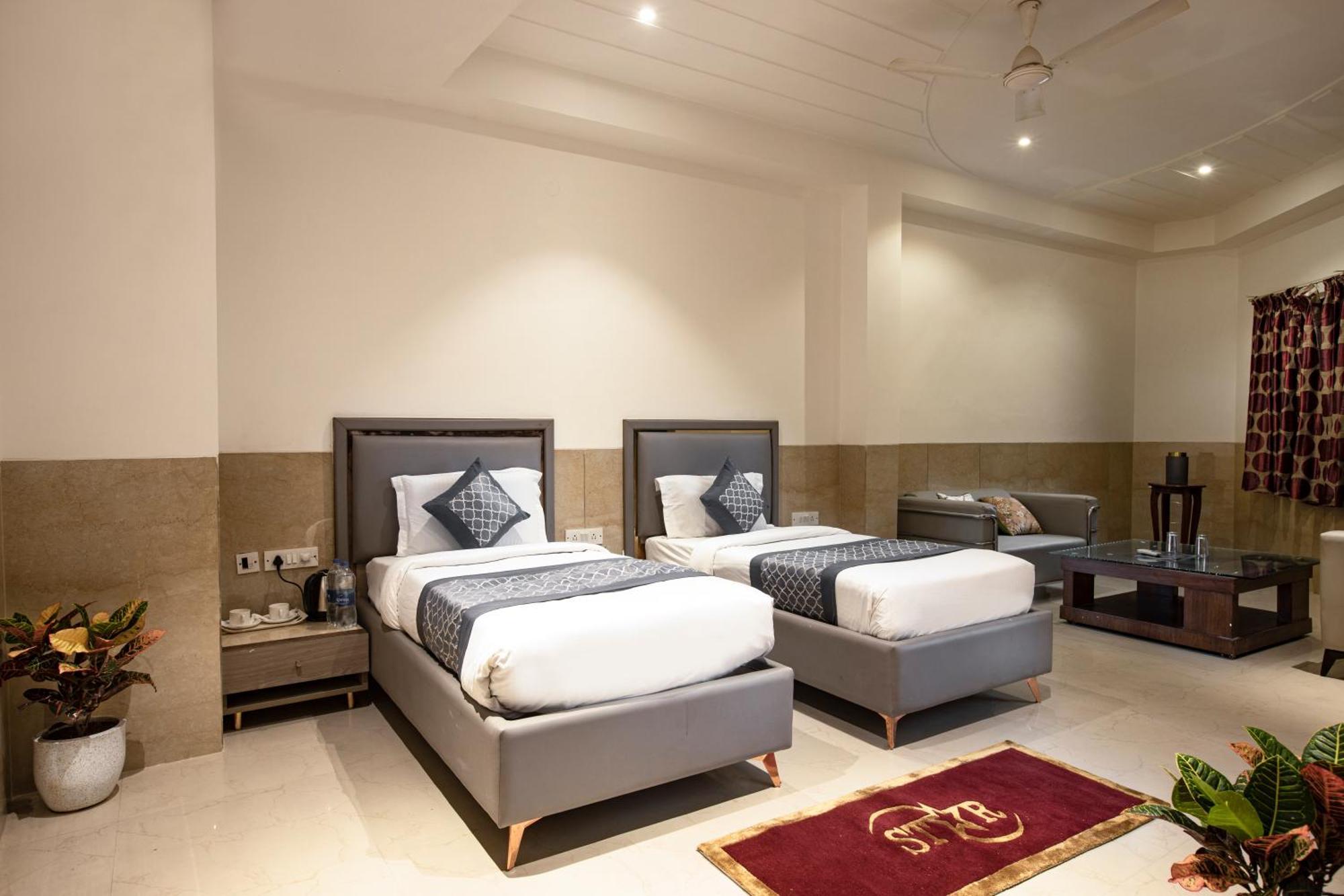 Hotel Aero Star By Star Group Νέο Δελχί Εξωτερικό φωτογραφία