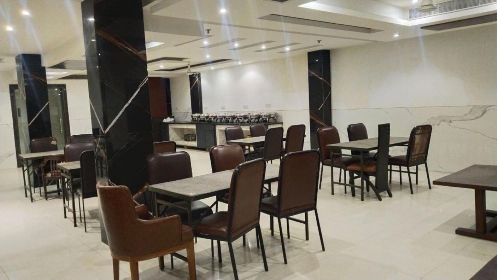 Hotel Aero Star By Star Group Νέο Δελχί Εξωτερικό φωτογραφία
